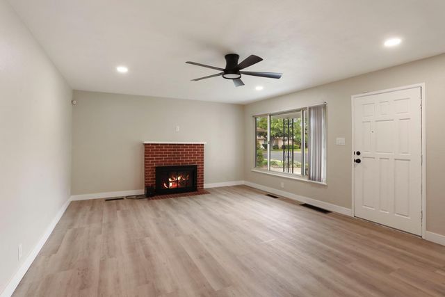 648 Daisy Ave, Lodi, CA 95240