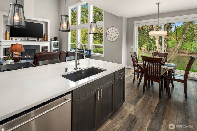 13041 56th Avenue S, Tukwila, WA 98178