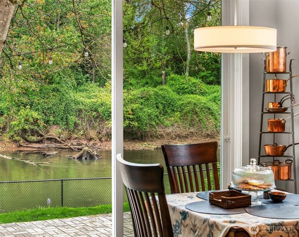 13041 56th Avenue S, Tukwila, WA 98178