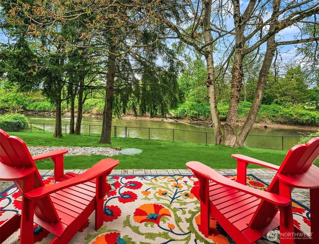13041 56th Avenue S, Tukwila, WA 98178