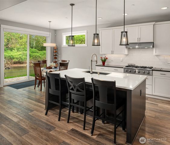 13041 56th Avenue S, Tukwila, WA 98178