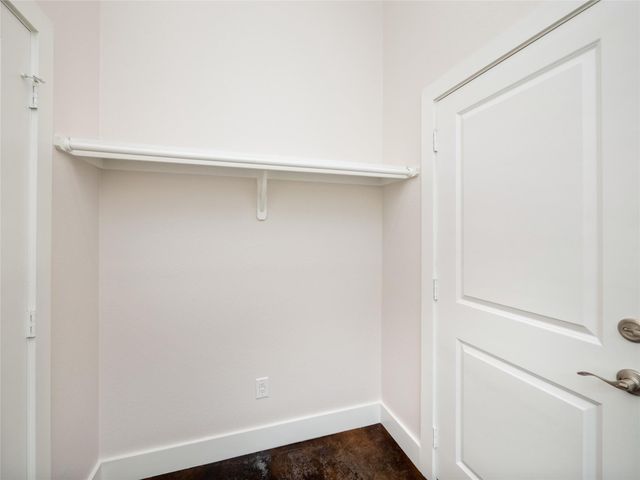 93 Primrose LN, Marble Falls, TX 78654