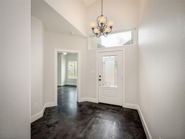 93 Primrose LN, Marble Falls, TX 78654