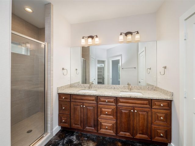 93 Primrose LN, Marble Falls, TX 78654