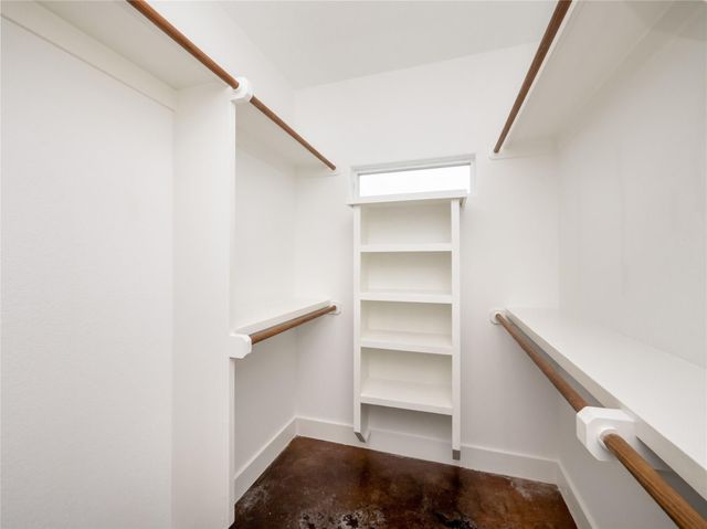 93 Primrose LN, Marble Falls, TX 78654