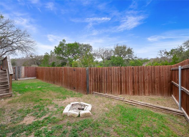 93 Primrose LN, Marble Falls, TX 78654