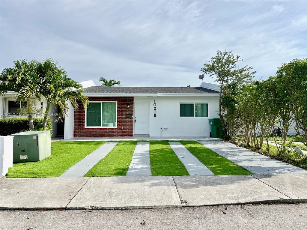10209 SW 20th Terrace, Miami, FL 33165