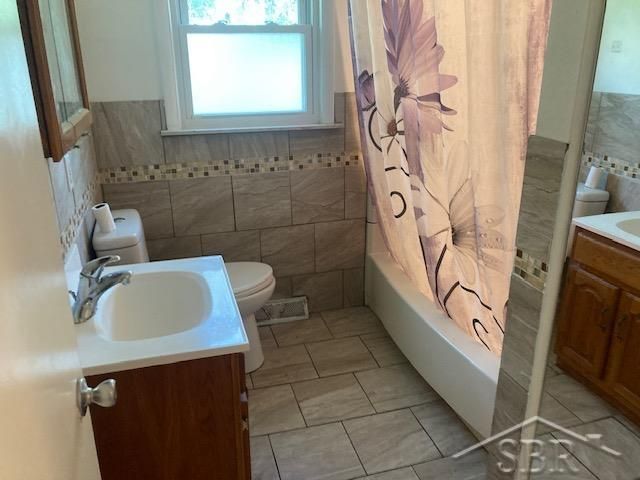 4033 Hiland Street, Saginaw, MI 48601