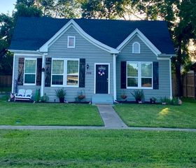 1709 Franklin. Avenue, Bonham, TX 75418