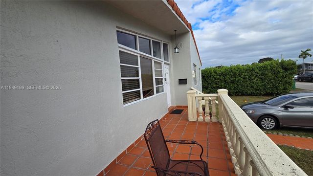 8261 SW 34th Ter 1, Miami, FL 33155