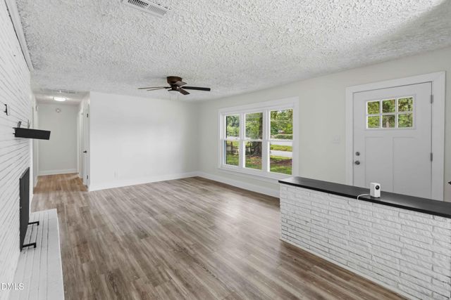605 Sunnyside Lane W, Wilson, NC 27893