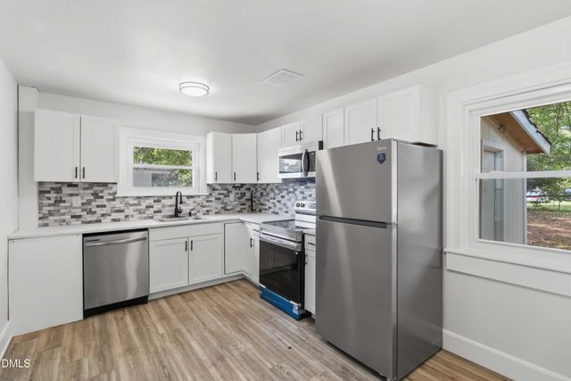 605 Sunnyside Lane W, Wilson, NC 27893