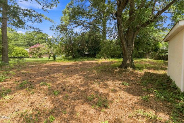 605 Sunnyside Lane W, Wilson, NC 27893