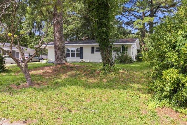 605 Sunnyside Lane W, Wilson, NC 27893