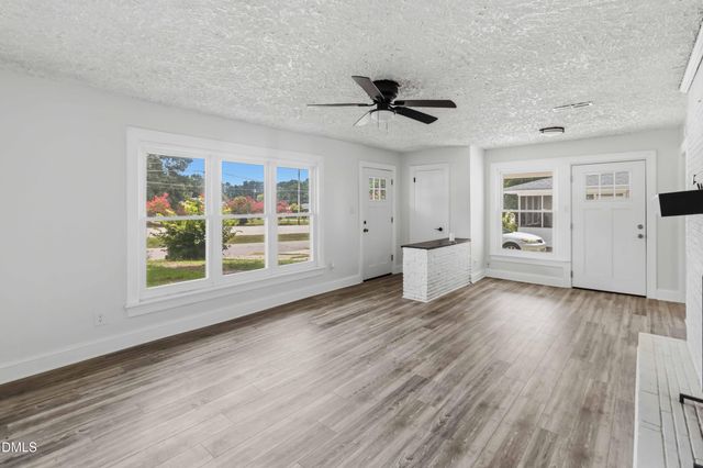 605 Sunnyside Lane W, Wilson, NC 27893
