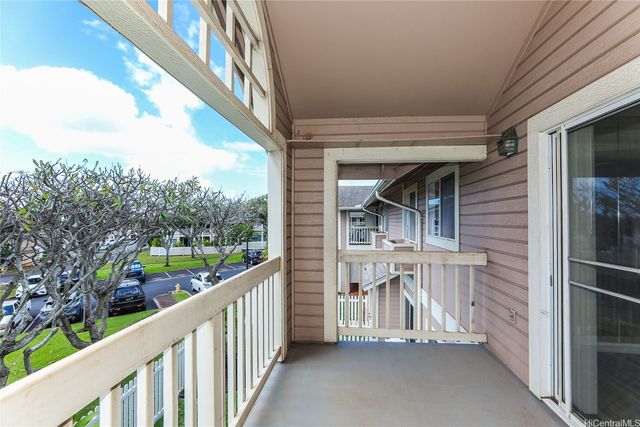 94-529 Lumiaina Street D204, Waipahu, HI 96797