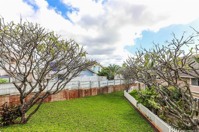 94-529 Lumiaina Street D204, Waipahu, HI 96797