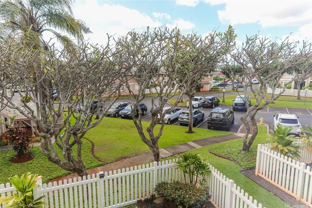 94-529 Lumiaina Street D204, Waipahu, HI 96797