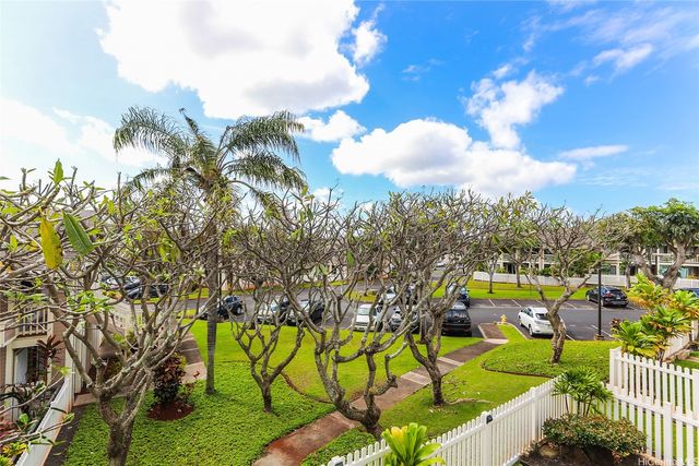 94-529 Lumiaina Street D204, Waipahu, HI 96797