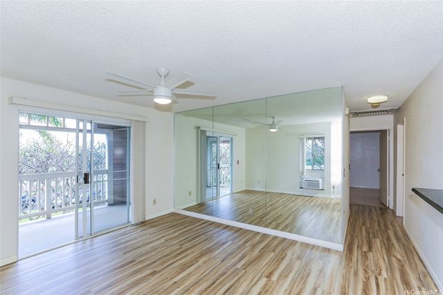 94-529 Lumiaina Street D204, Waipahu, HI 96797