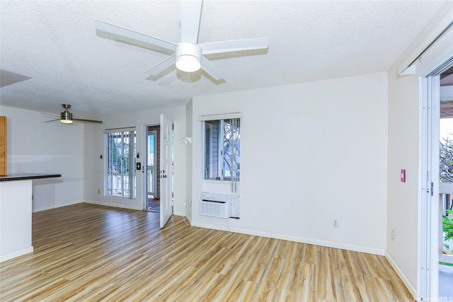 94-529 Lumiaina Street D204, Waipahu, HI 96797