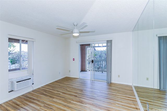 94-529 Lumiaina Street D204, Waipahu, HI 96797