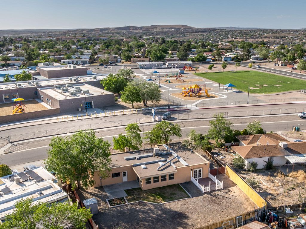 Image 30 of property listing at 508 LAS MARIAS Drive SE, Rio Rancho, NM 87124