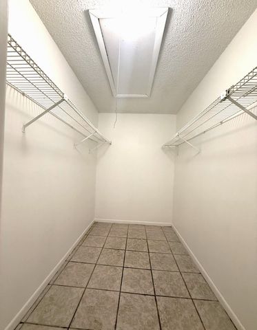 4281 NW 19TH Street 5, Lauderhill, FL 33313
