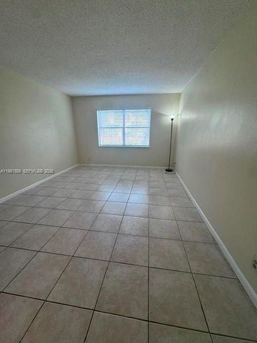 6361 N Falls Cir Dr 106, Lauderhill, FL 33319