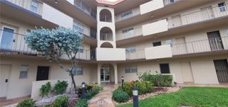 6361 N Falls Cir Dr 106, Lauderhill, FL 33319