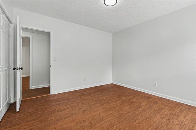 9011 Par Drive, Douglasville, GA 30134