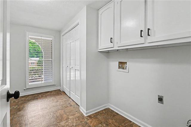 9011 Par Drive, Douglasville, GA 30134