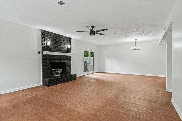9011 Par Drive, Douglasville, GA 30134