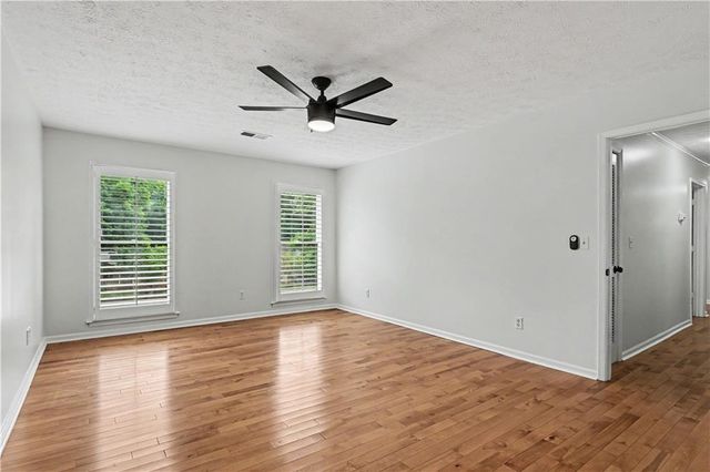9011 Par Drive, Douglasville, GA 30134