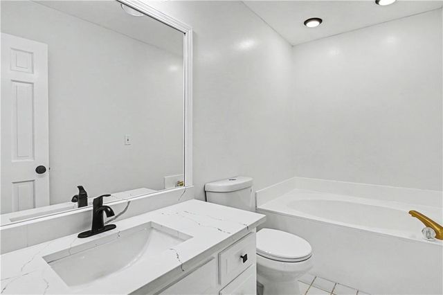 9011 Par Drive, Douglasville, GA 30134