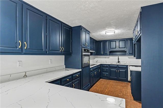 9011 Par Drive, Douglasville, GA 30134