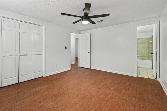 9011 Par Drive, Douglasville, GA 30134