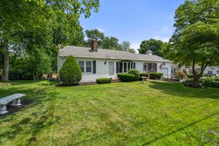 23 Iadarola Ave, Milford, MA 01757