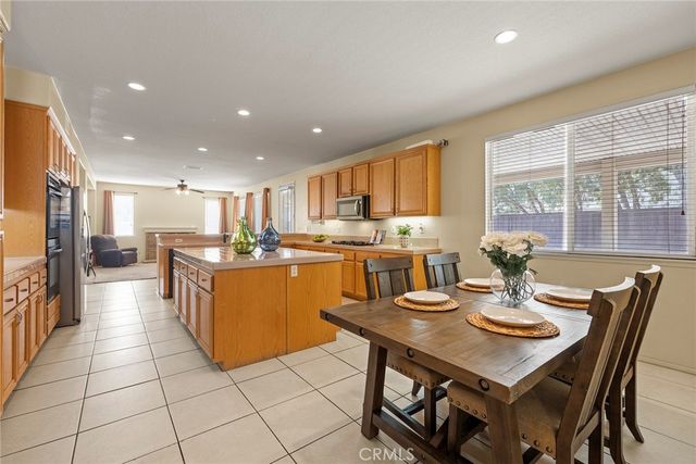 7381 Citrus Valley Avenue, Eastvale, CA 92880