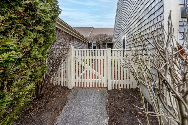 8 Forest Gate UNIT 8, Yarmouth Port, MA 02675
