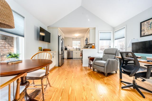 8 Forest Gate UNIT 8, Yarmouth Port, MA 02675