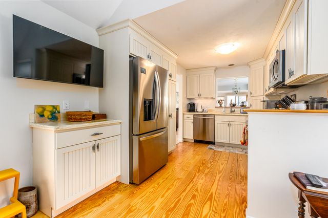 8 Forest Gate UNIT 8, Yarmouth Port, MA 02675