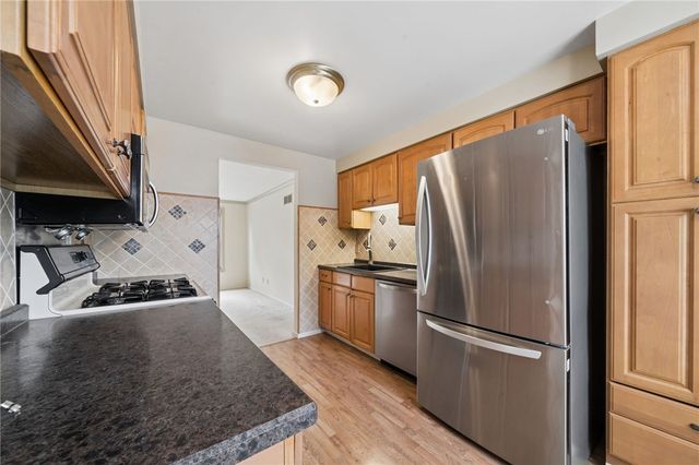 521 Monticello Dr, Delmont, PA 15626