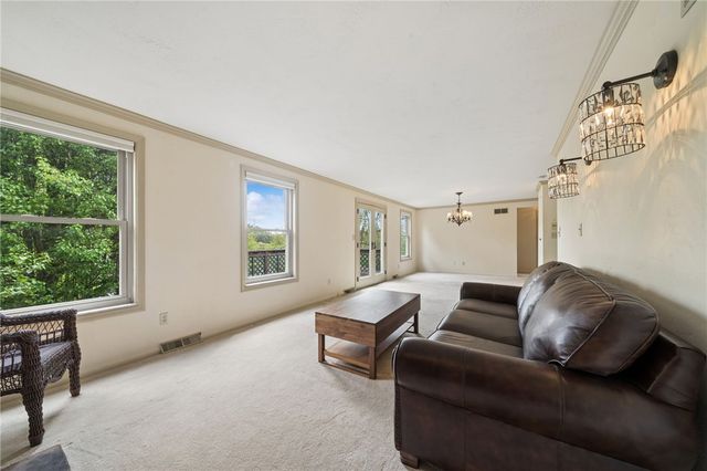 521 Monticello Dr, Delmont, PA 15626