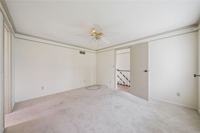 521 Monticello Dr, Delmont, PA 15626