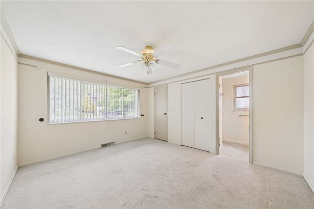 521 Monticello Dr, Delmont, PA 15626