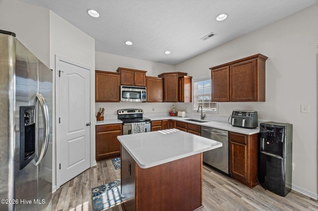 3101 Bettye Gresham Lane, New Bern, NC 28562