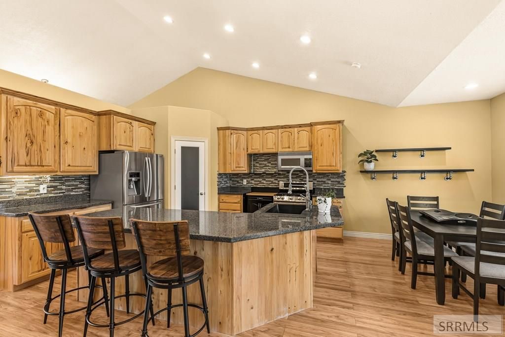 Image 11 of property listing at 126 Stillwater Drive, Idaho Falls, ID 83404
