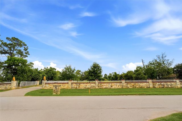 11741 Ezekiel Road, Tomball, TX 77375