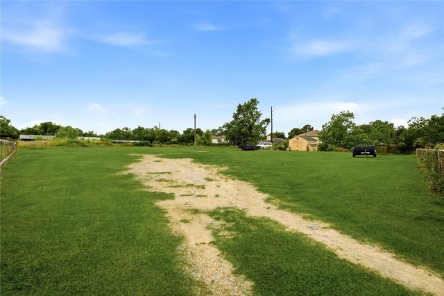 11741 Ezekiel Road, Tomball, TX 77375